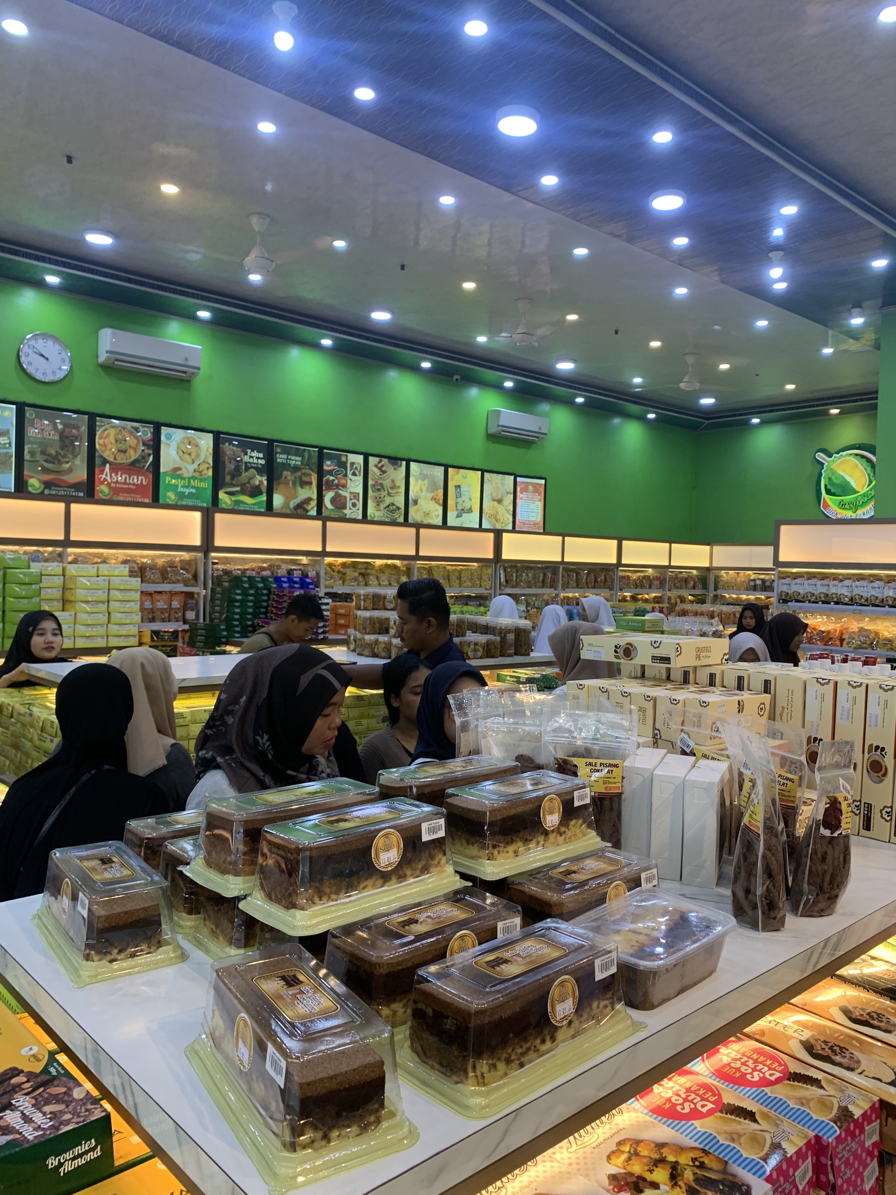 Toko Insyira — Oleh-Oleh Khas Pekanbaru